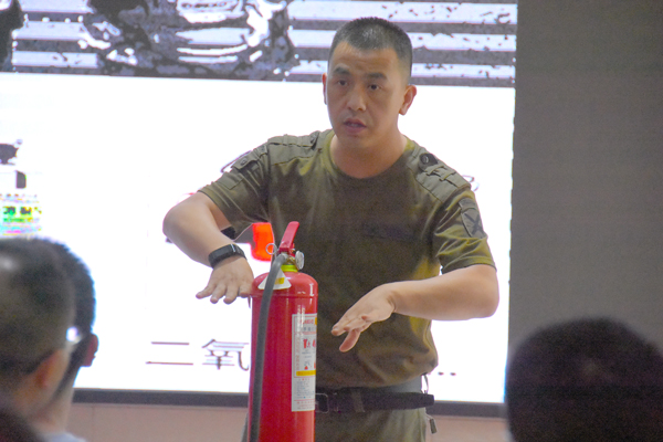 球探官方网站防雷开展消防培训学习